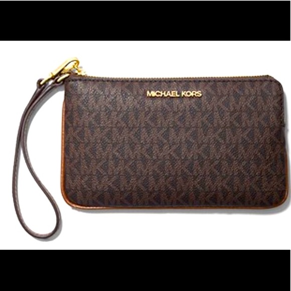 jet set travel large logo wristlet